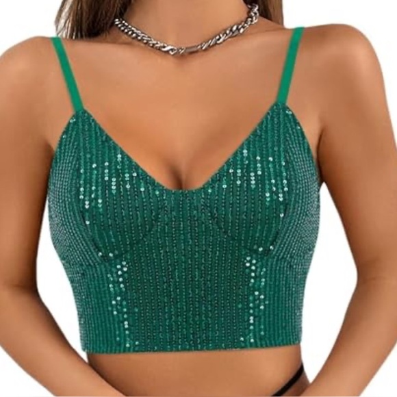 Green Sparkly Sequin Camisole Sleeveless Adjustable Spaghetti Straps Size Small - Picture 1 of 9